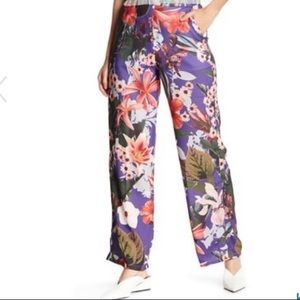 ROMEO N  JULIET WIDE LEG FEMININE FLOWING PANTS